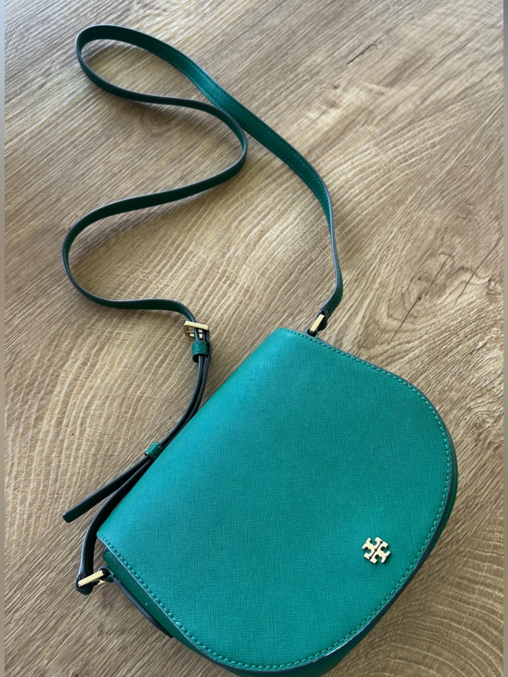 Tory Burch Emerald Green Saffiano Crossbody Saddle Bag - Picture 2 of 9